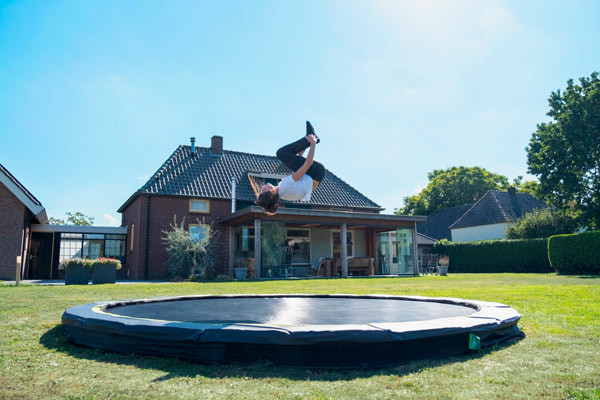 Trampoline om in te graven