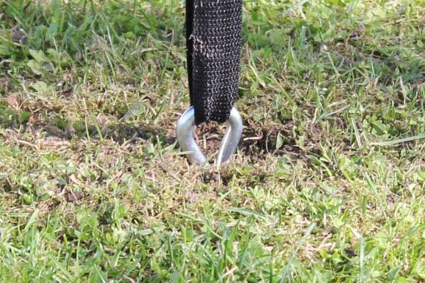 Zet de trampoline vast