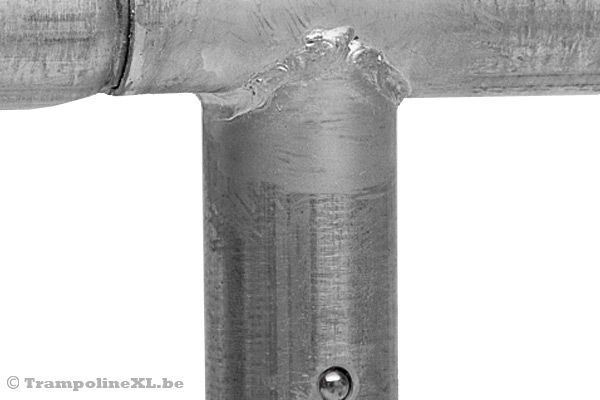 Sterk stalen buizenframe.