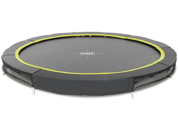 De Silhouette ground met een diameter van 305 cm.