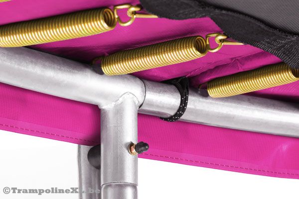 Sterk stalen buizenframe.