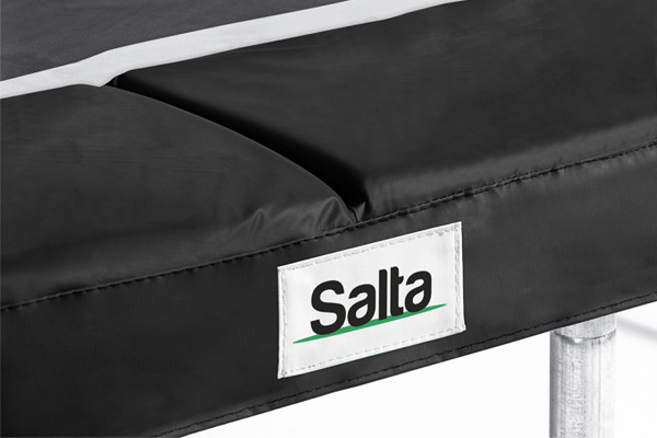 Voorzien van 29 cm brede beschermrand.