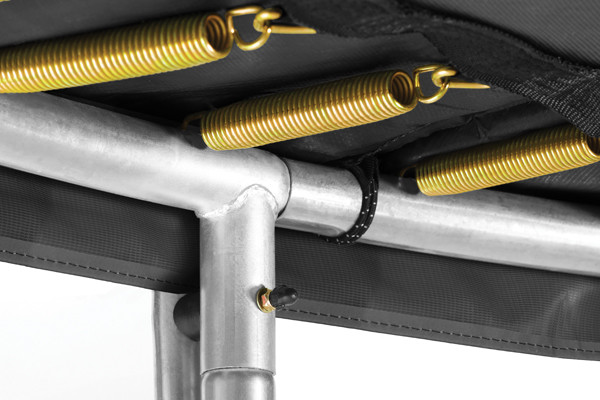 Sterk stalen buizenframe.